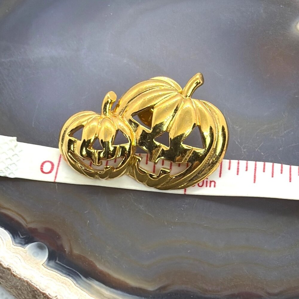 Vintage Avon Gold-Tone Double Pumpkin Halloween Pin Brooch Fall Harvest Autumn - Picture 7 of 9